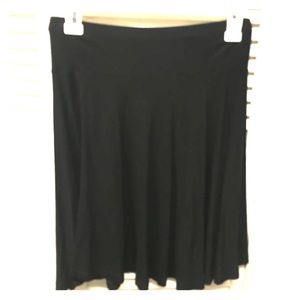 H&M simple black skirt